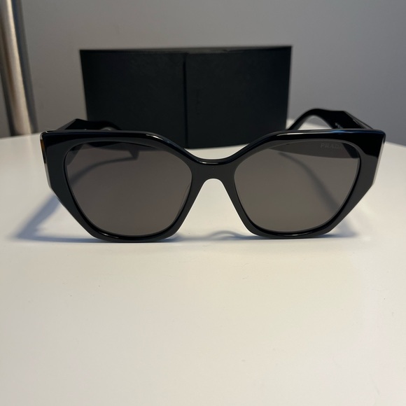 Prada Black Cat-Eye Sunglasses - Picture 1 of 8
